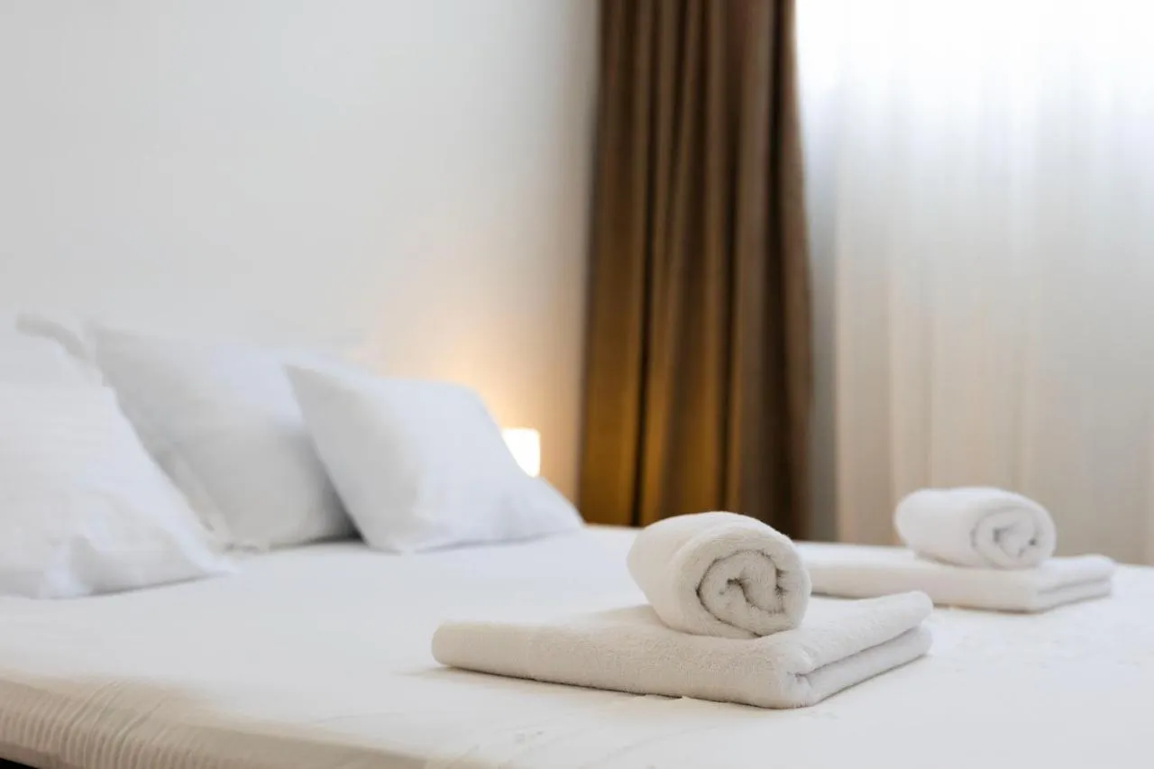 Apartment Saluti Near Old Town With Sea View&Parking Split