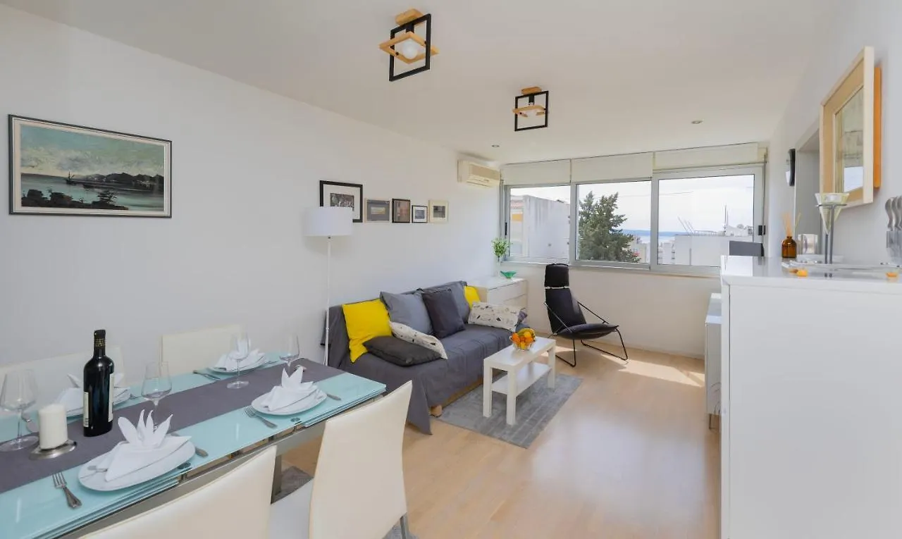 Apartment Saluti Near Old Town With Sea View&Parking Split